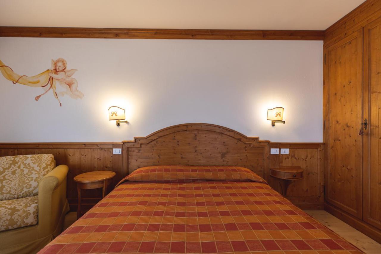 Hotel Europa Residence 아지아고 외부 사진