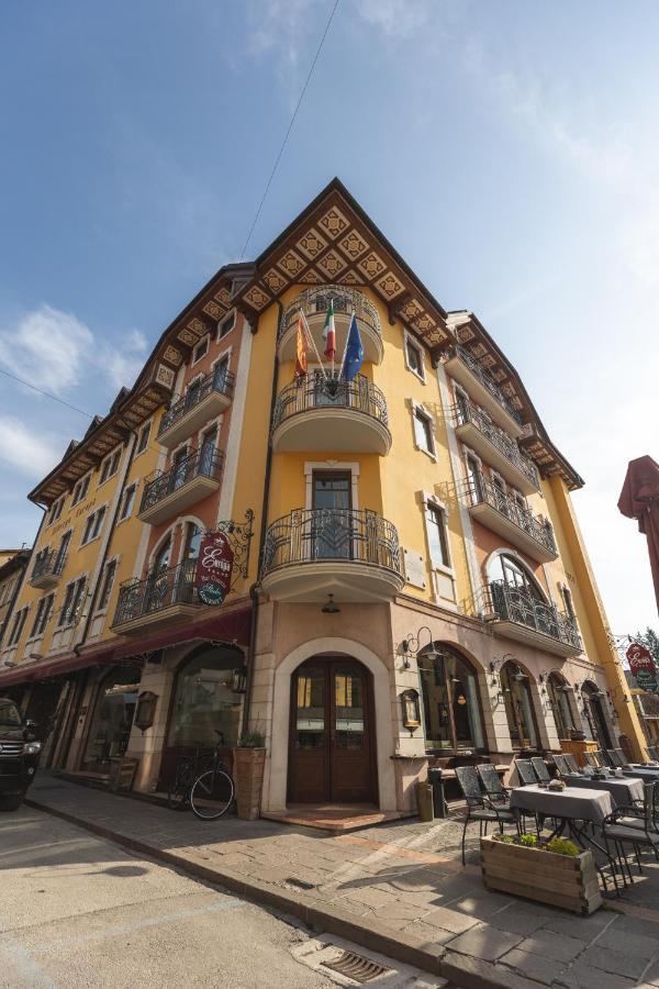 Hotel Europa Residence 아지아고 외부 사진